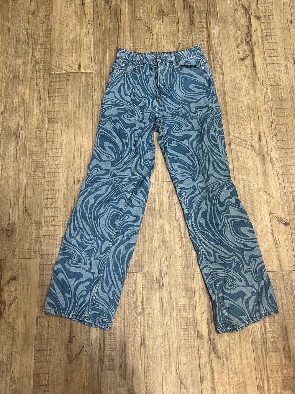 H&M Divided Swirl Print Wide-Leg Jeans – Women’s US 4 (EU 36)